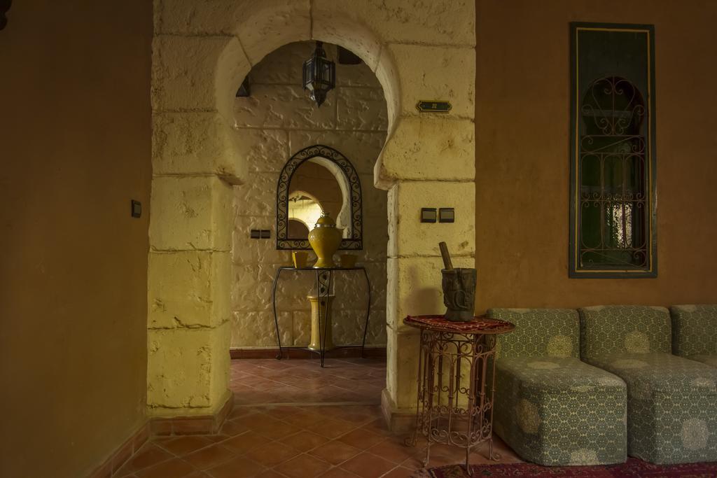 Rose Noire Hotel Варзазат Екстериор снимка